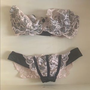 Victoria's Secret Black and Pink Lace Bra Set